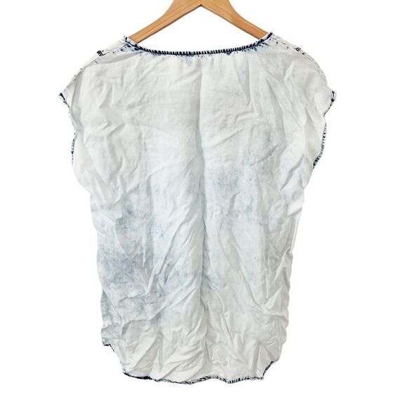 Standard Grace White Navy Blue Floral Embroidery Drop Shoulder Boho Tunic Blouse - Picture 2 of 6